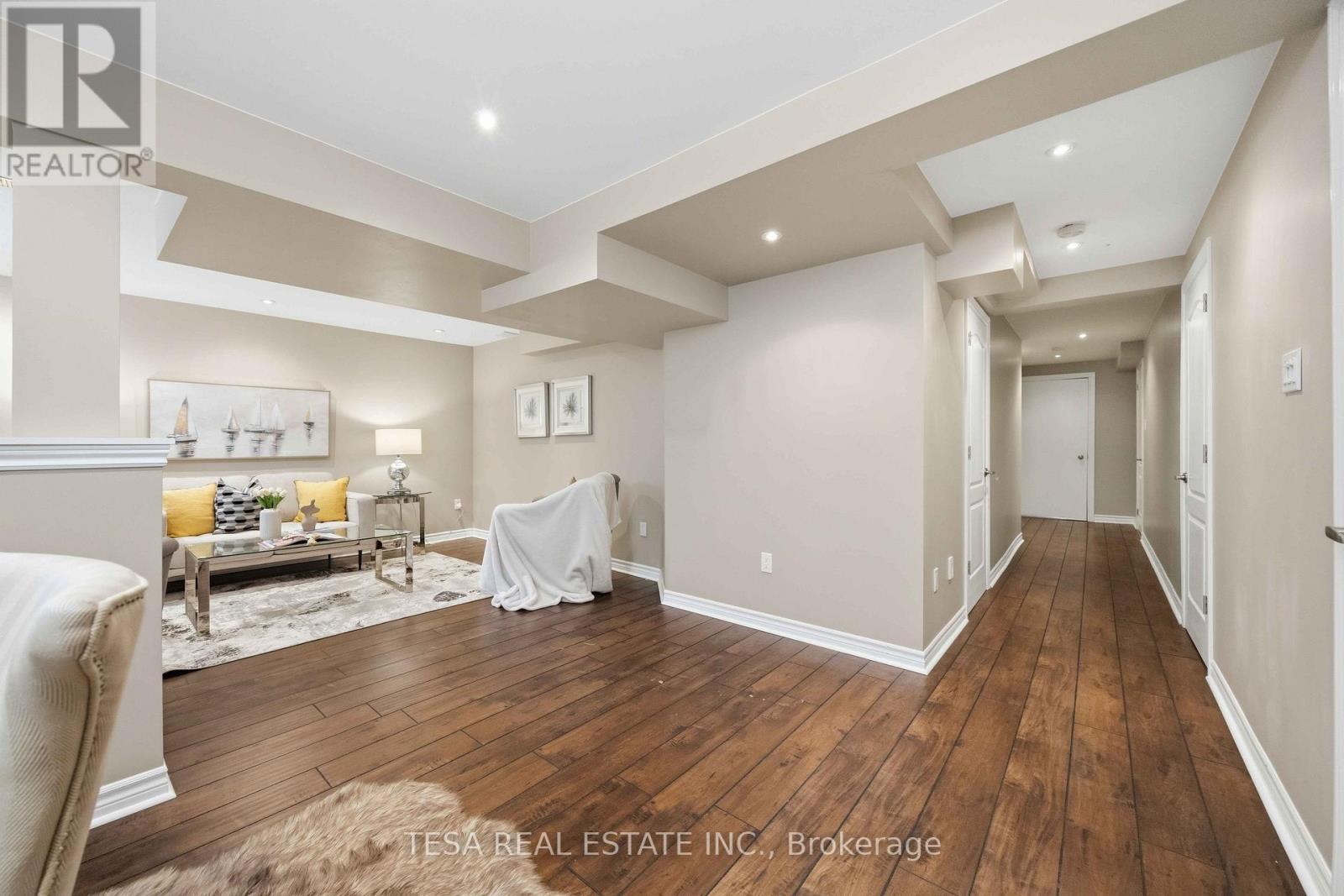 144 Aspenwood Drive, Newmarket, Ontario  L3X 2X6 - Photo 39 - N12999506