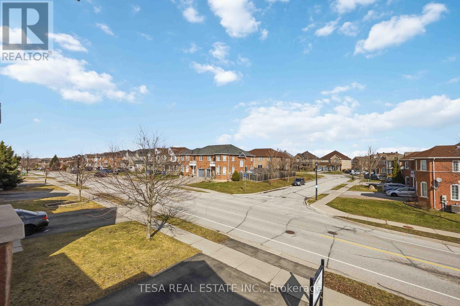 144 Aspenwood Drive, Newmarket, Ontario  L3X 2X6 - Photo 46 - N12999506