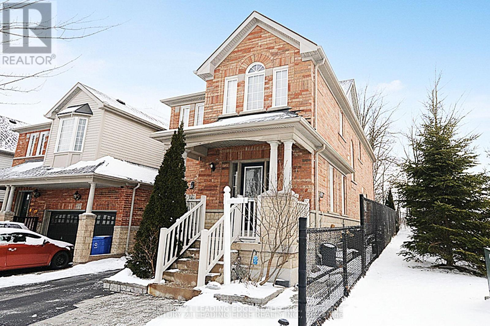 19 Joseph Todd Road, Whitchurch-Stouffville, Ontario  L4A 0H8 - Photo 2 - N12999508