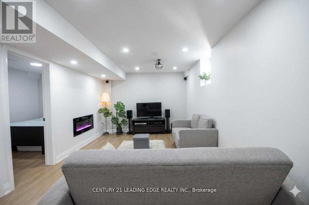 19 Joseph Todd Road, Whitchurch-Stouffville, Ontario  L4A 0H8 - Photo 30 - N12999508