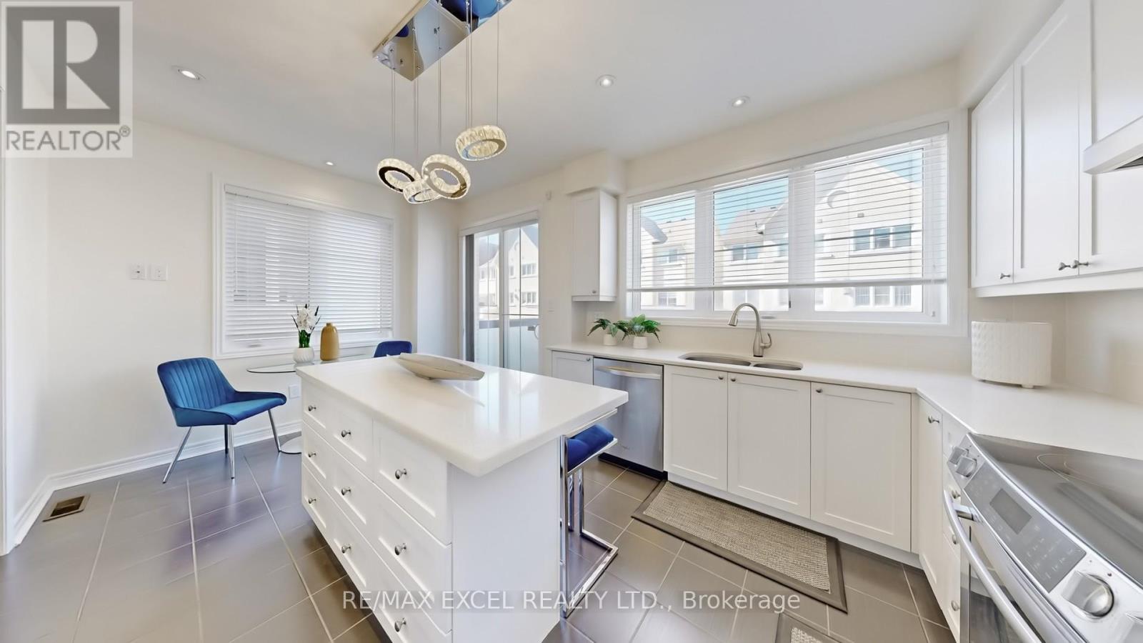 27 Maytime Way, Markham, Ontario  L6C 0N5 - Photo 18 - N12999512