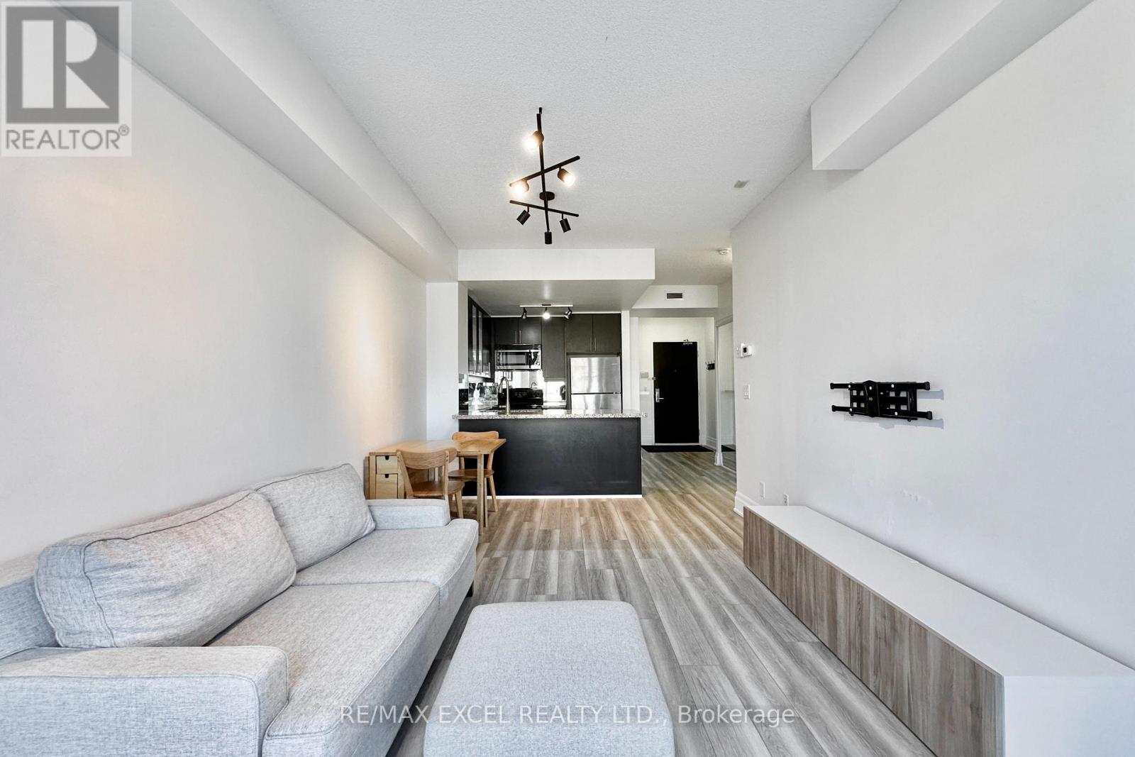 316 - 57 Upper Duke Crescent, Markham, Ontario  L6G 0B7 - Photo 7 - N12999514