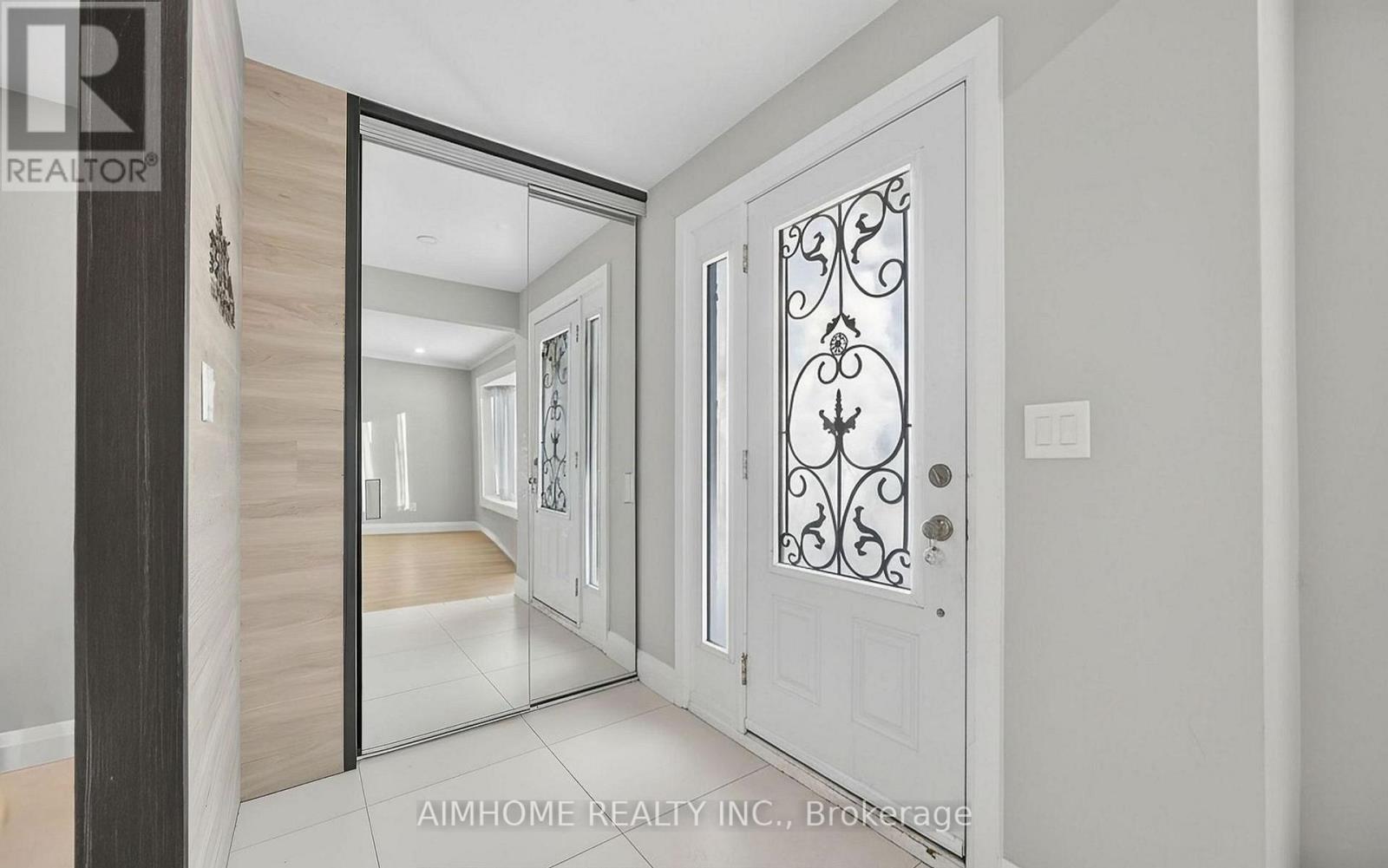 764 Botany Hill (Main) Crescent, Newmarket, Ontario  L3Y 3A8 - Photo 4 - N12999560