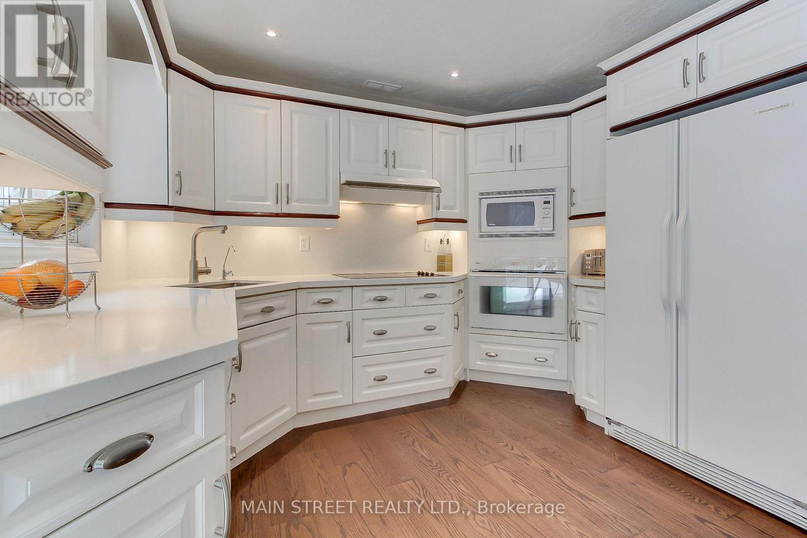 369 Harewood Boulevard, Newmarket, Ontario  L3Y 6S5 - Photo 14 - N12999630