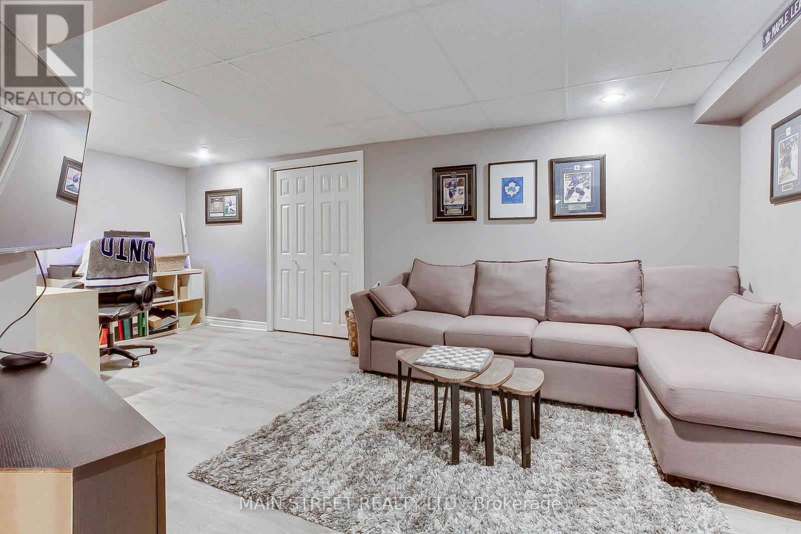 369 Harewood Boulevard, Newmarket, Ontario  L3Y 6S5 - Photo 24 - N12999630