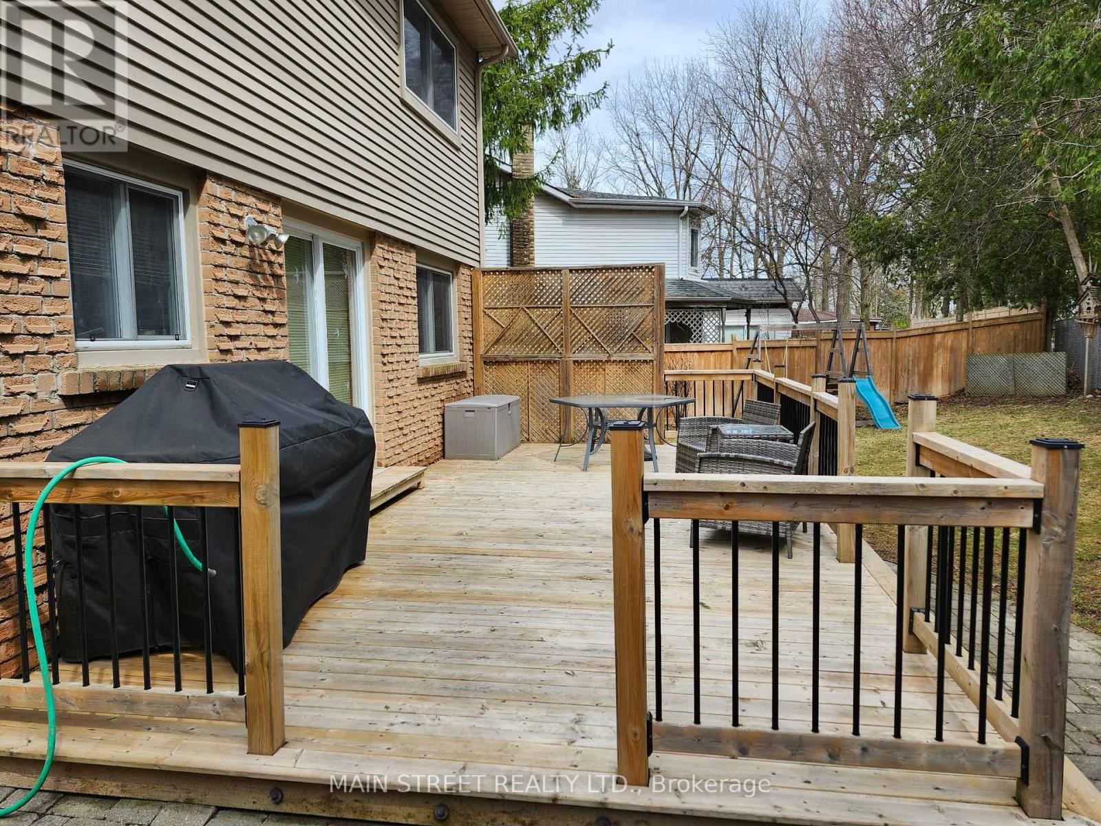 369 Harewood Boulevard, Newmarket, Ontario  L3Y 6S5 - Photo 30 - N12999630