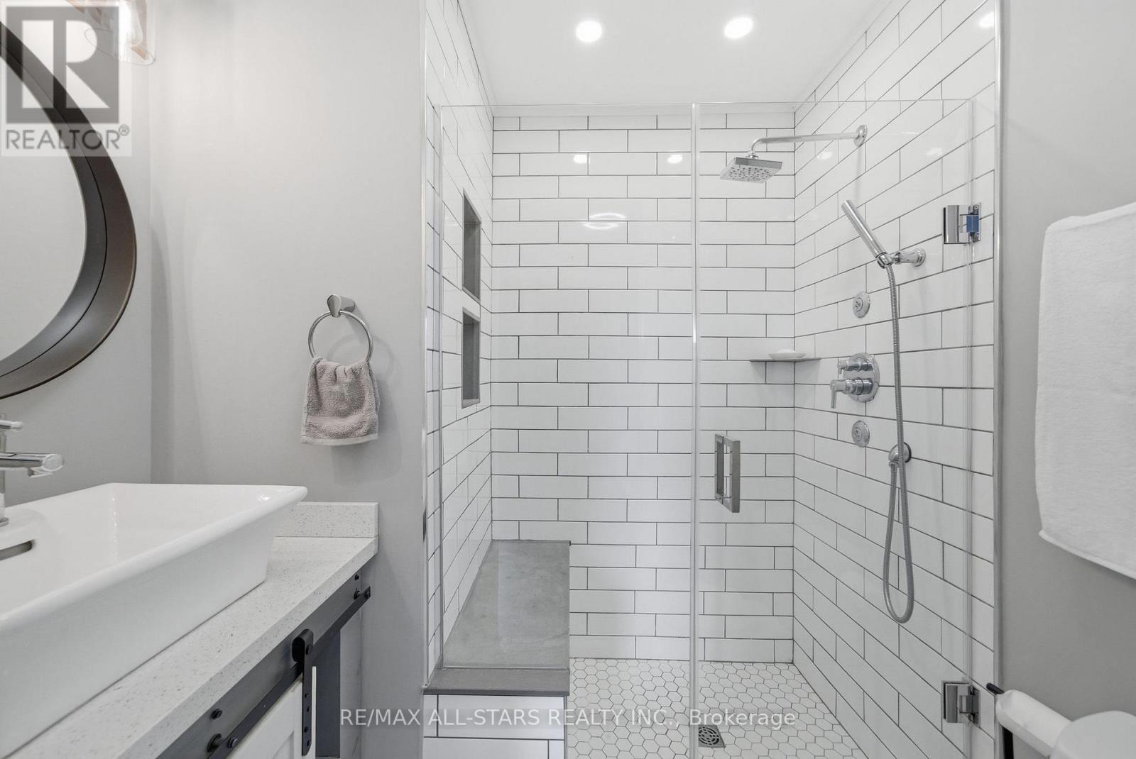 16 Wheler Court, Uxbridge, Ontario  L9P 1T8 - Photo 22 - N12999634