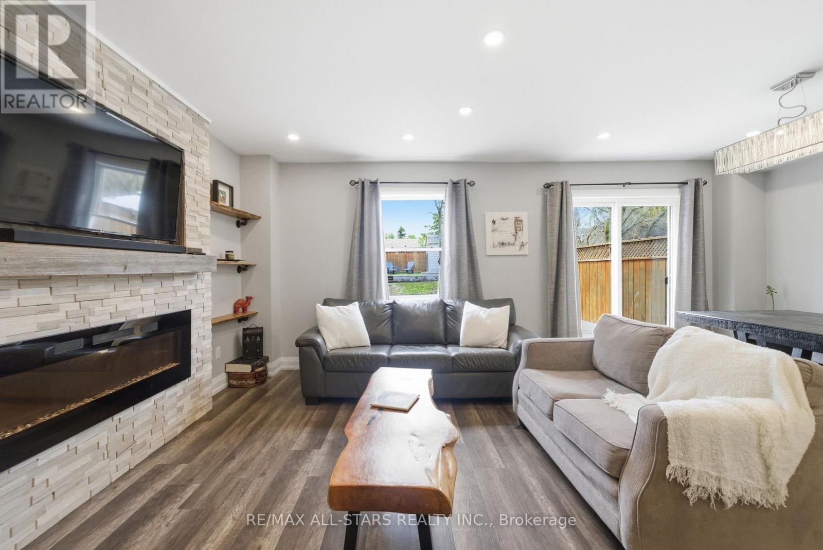 16 Wheler Court, Uxbridge, Ontario  L9P 1T8 - Photo 6 - N12999634