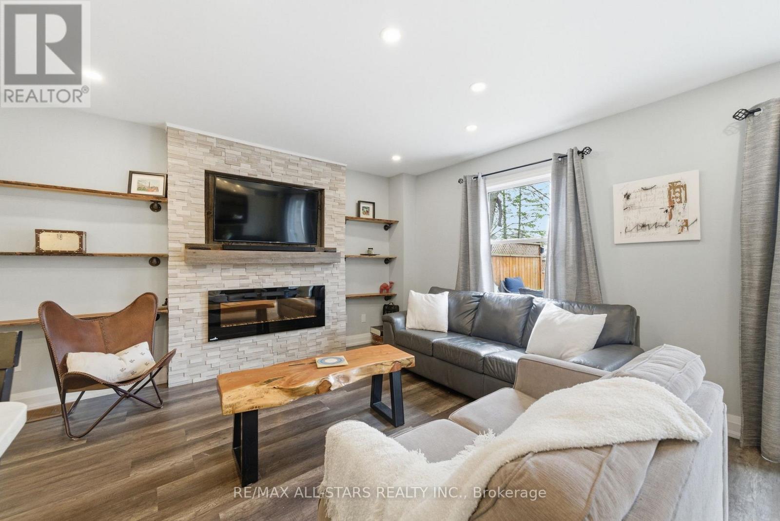 16 Wheler Court, Uxbridge, Ontario  L9P 1T8 - Photo 7 - N12999634