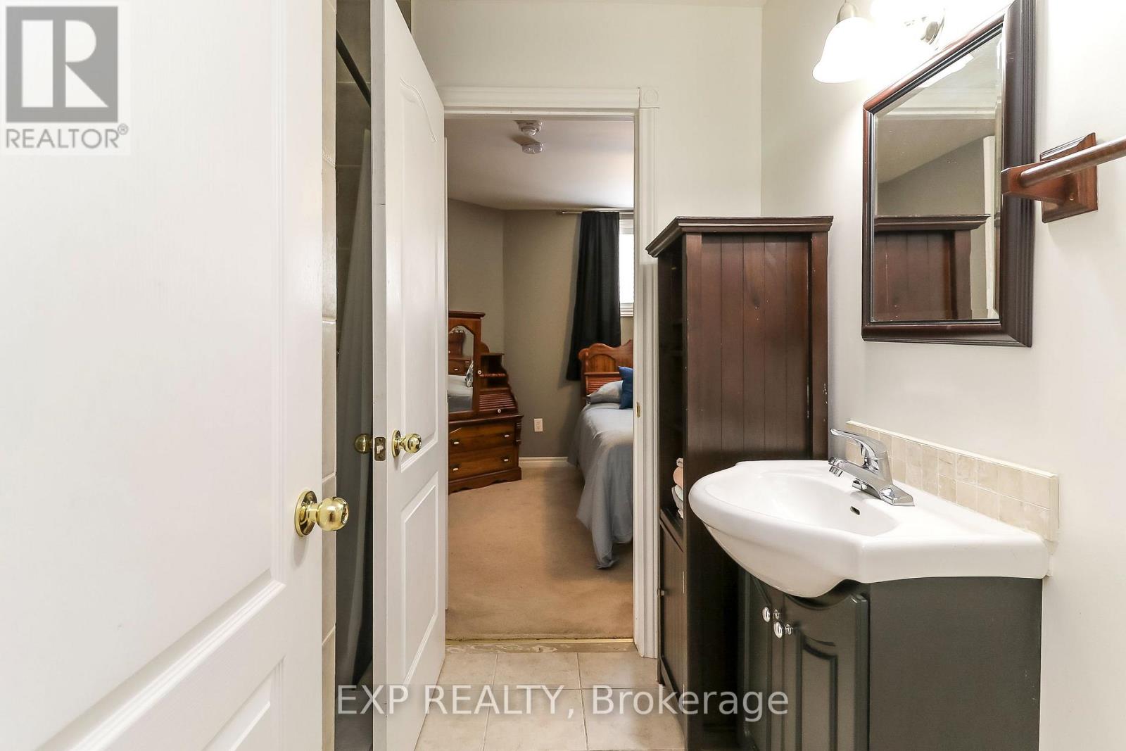 30 Cherry Sands Crescent, Wasaga Beach, Ontario  L9Z 1P5 - Photo 16 - S12999534