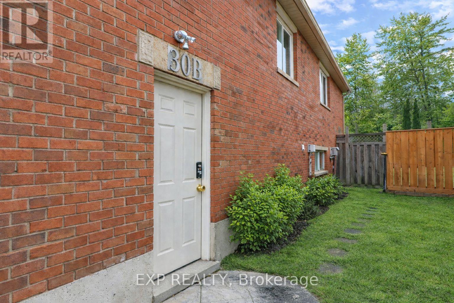 30 Cherry Sands Crescent, Wasaga Beach, Ontario  L9Z 1P5 - Photo 2 - S12999534