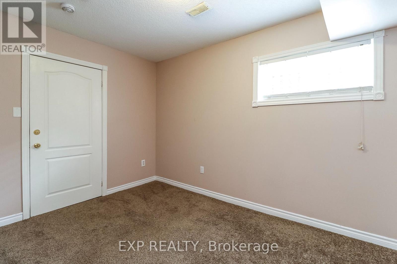 30 Cherry Sands Crescent, Wasaga Beach, Ontario  L9Z 1P5 - Photo 22 - S12999534