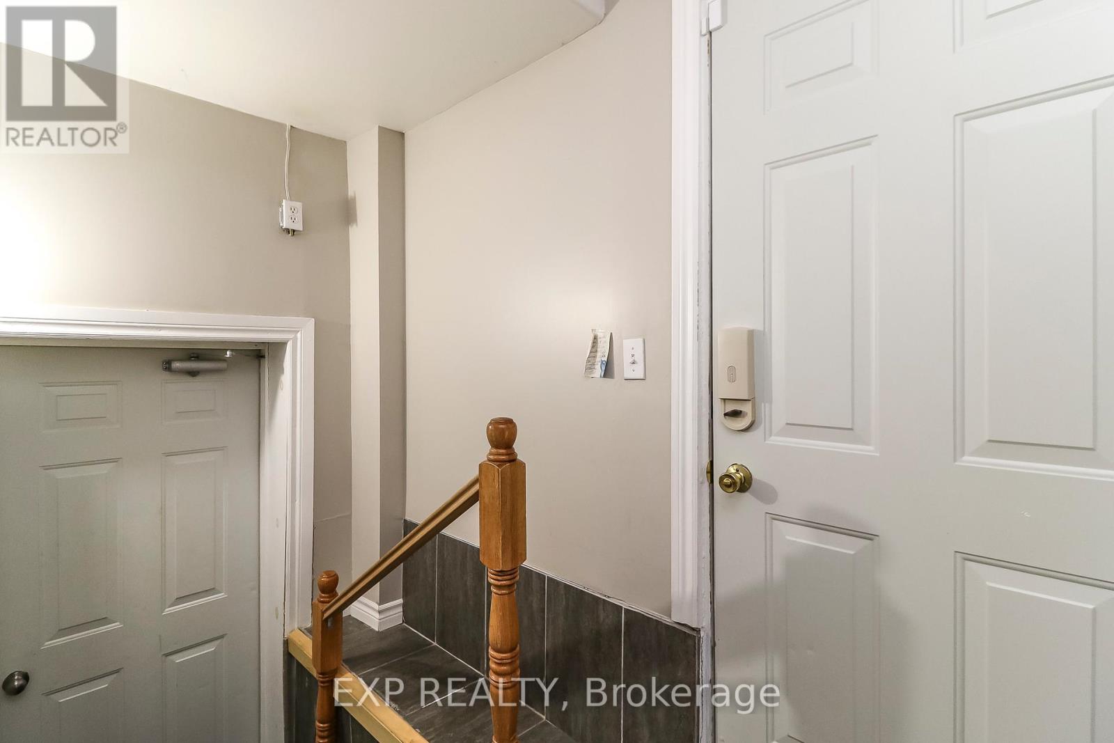 30 Cherry Sands Crescent, Wasaga Beach, Ontario  L9Z 1P5 - Photo 3 - S12999534