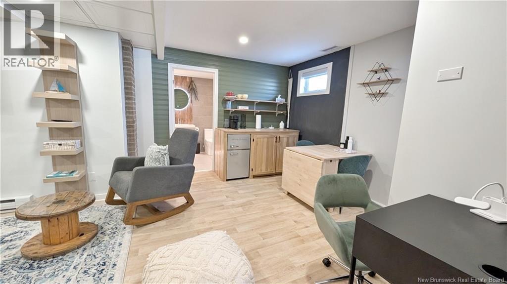 367 Rue De L'Île, Caraquet, New Brunswick  E1W 1B4 - Photo 13 - NB137202