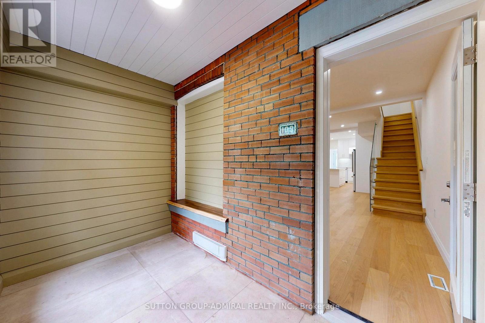 109 Fermanagh Avenue, Toronto, Ontario  M6R 1M1 - Photo 16 - W12999474