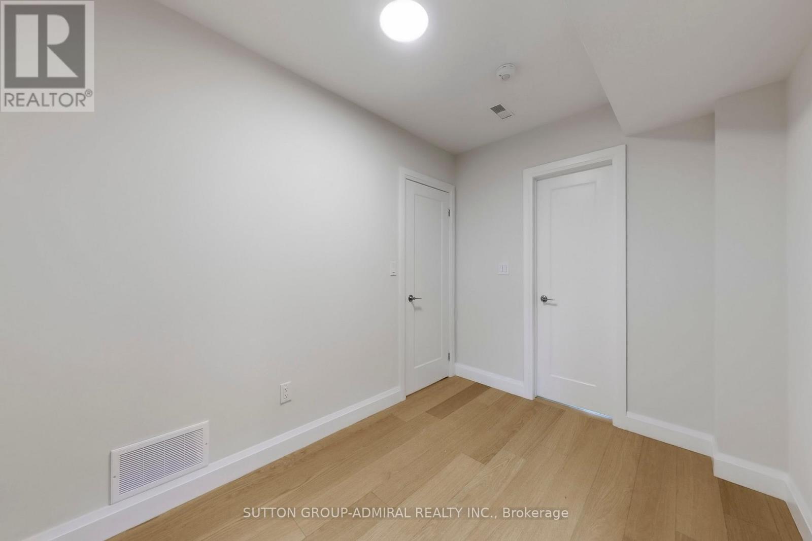 109 Fermanagh Avenue, Toronto, Ontario  M6R 1M1 - Photo 26 - W12999474