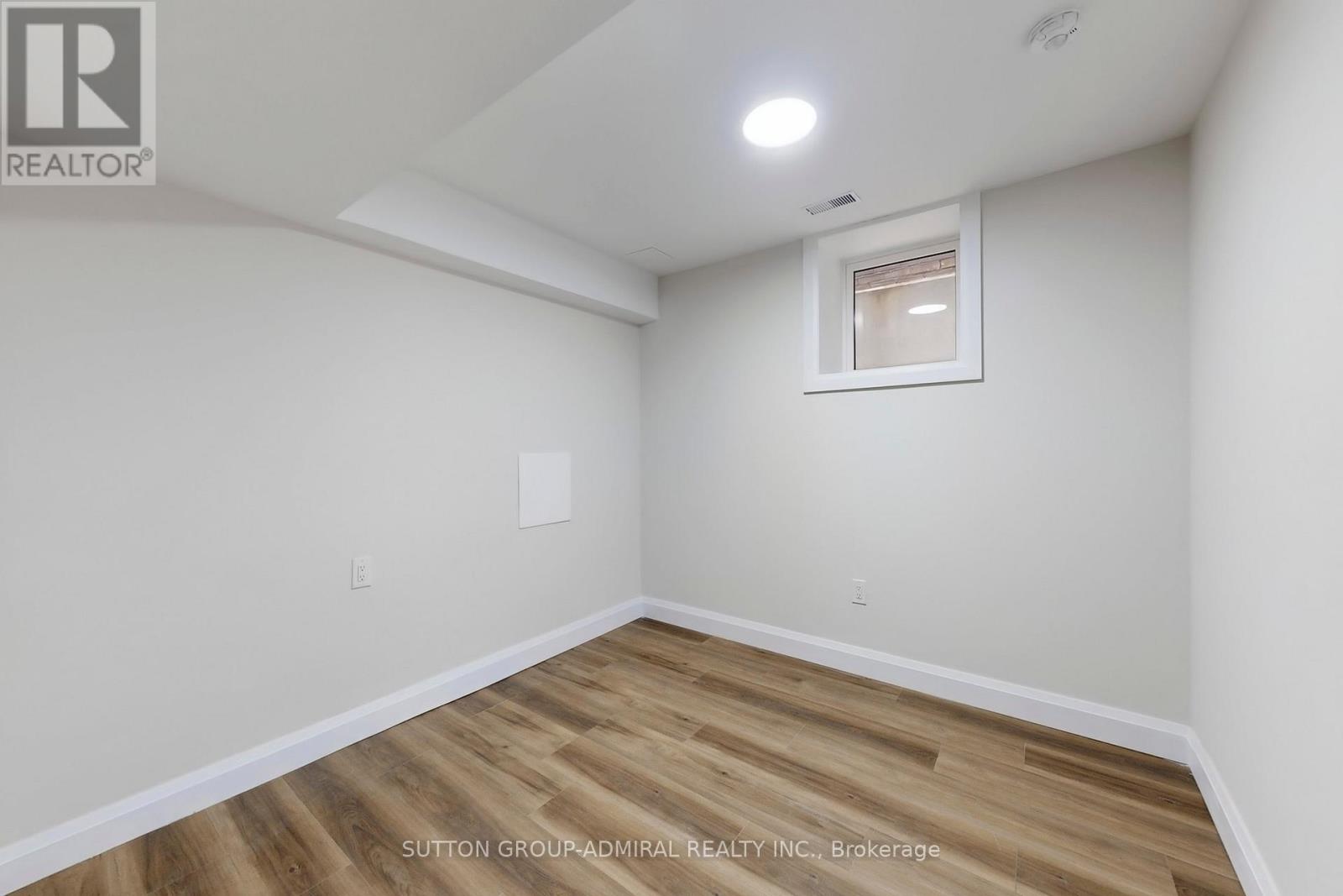 109 Fermanagh Avenue, Toronto, Ontario  M6R 1M1 - Photo 43 - W12999474