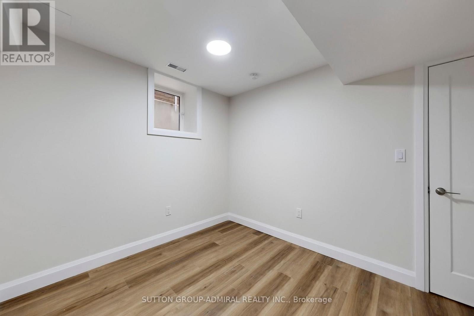 109 Fermanagh Avenue, Toronto, Ontario  M6R 1M1 - Photo 45 - W12999474