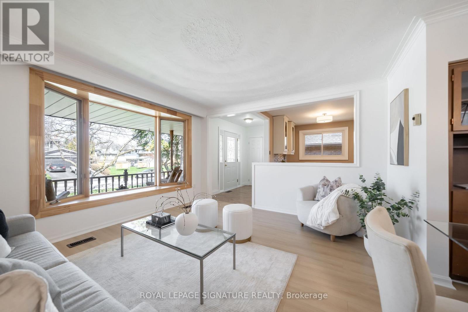 2002 Ingledale Road, Mississauga, Ontario  L5J 2H2 - Photo 11 - W12999478