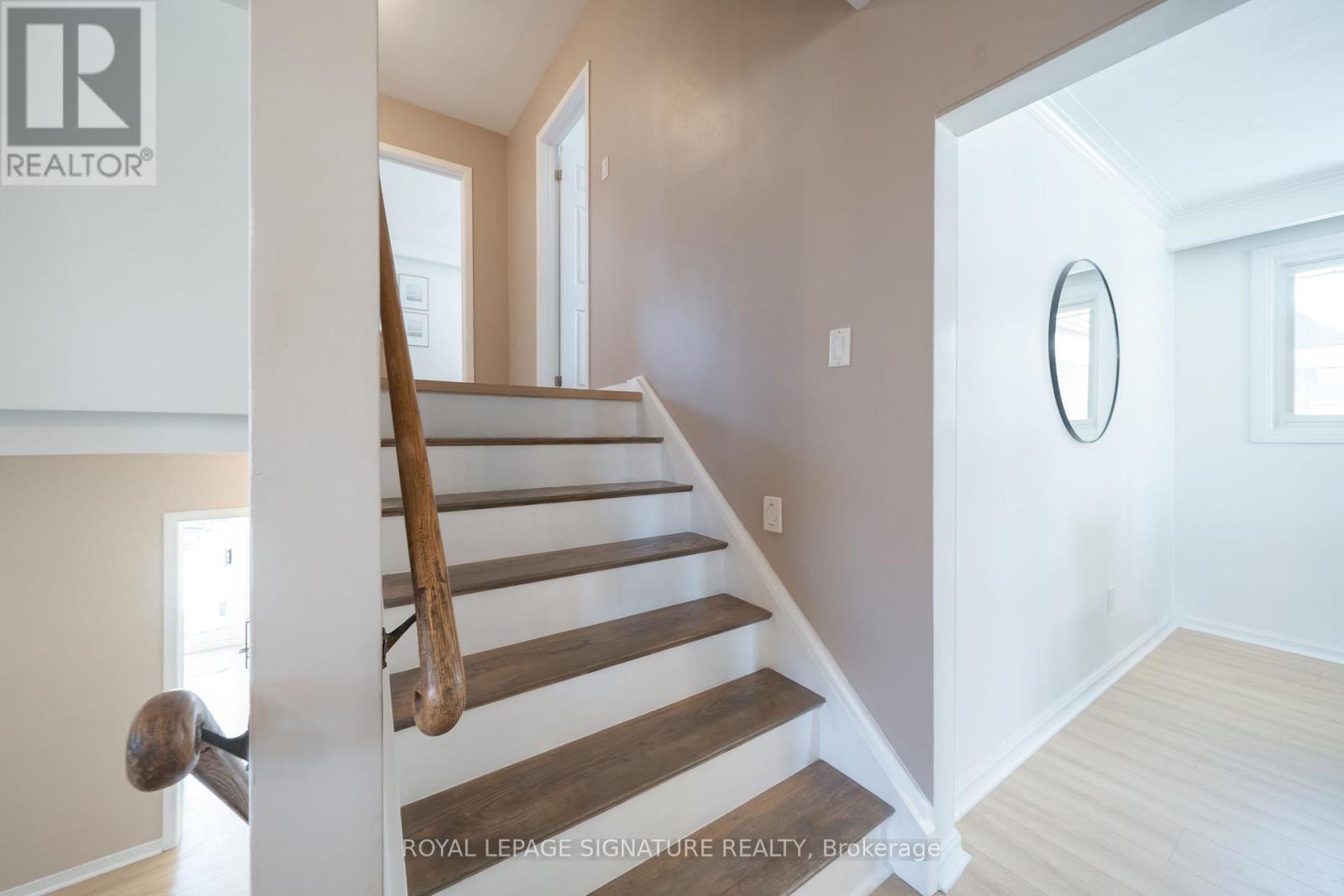 2002 Ingledale Road, Mississauga, Ontario  L5J 2H2 - Photo 16 - W12999478