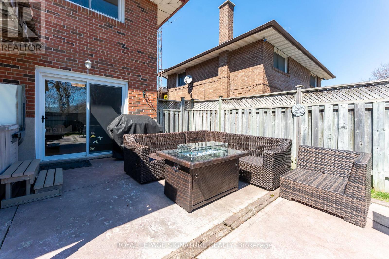 2002 Ingledale Road, Mississauga, Ontario  L5J 2H2 - Photo 36 - W12999478