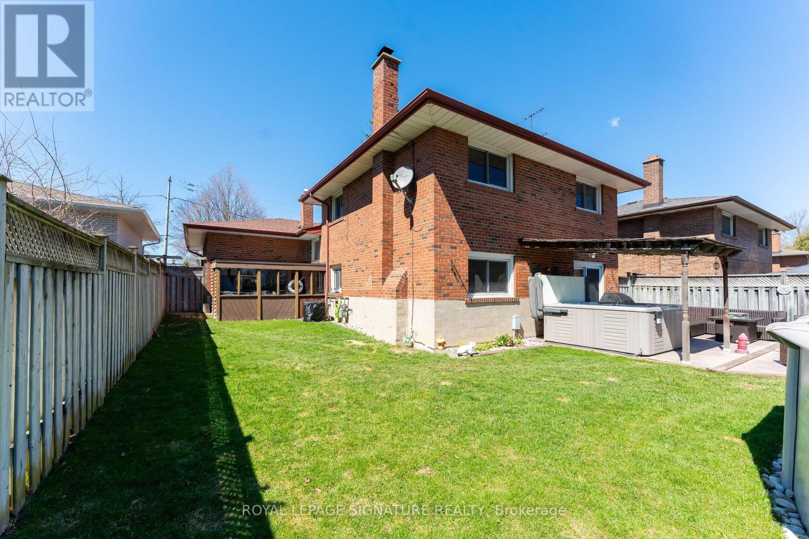 2002 Ingledale Road, Mississauga, Ontario  L5J 2H2 - Photo 42 - W12999478