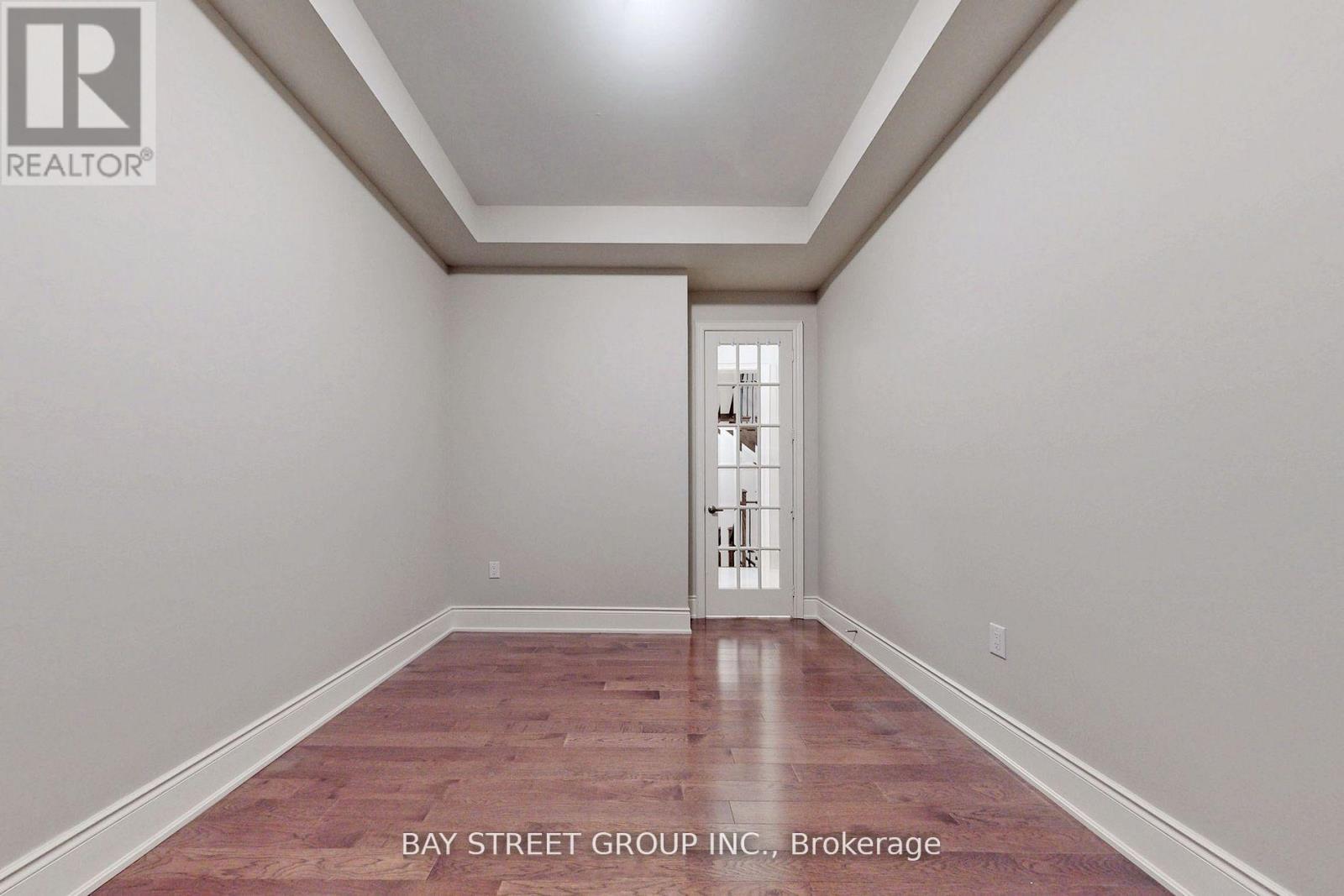 423 Threshing Mill Boulevard, Oakville, Ontario  L6T 0T4 - Photo 16 - W12999500