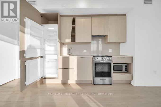 3908 - 3900 Confederation Parkway, Mississauga, Ontario  L5B 0M3 - Photo 23 - W12999502