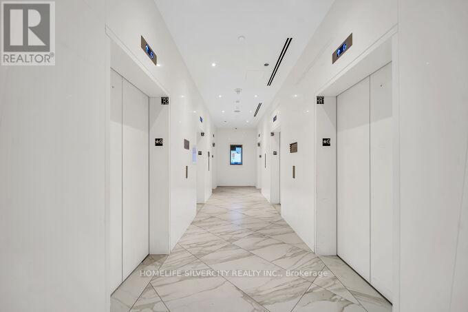 3908 - 3900 Confederation Parkway, Mississauga, Ontario  L5B 0M3 - Photo 8 - W12999502