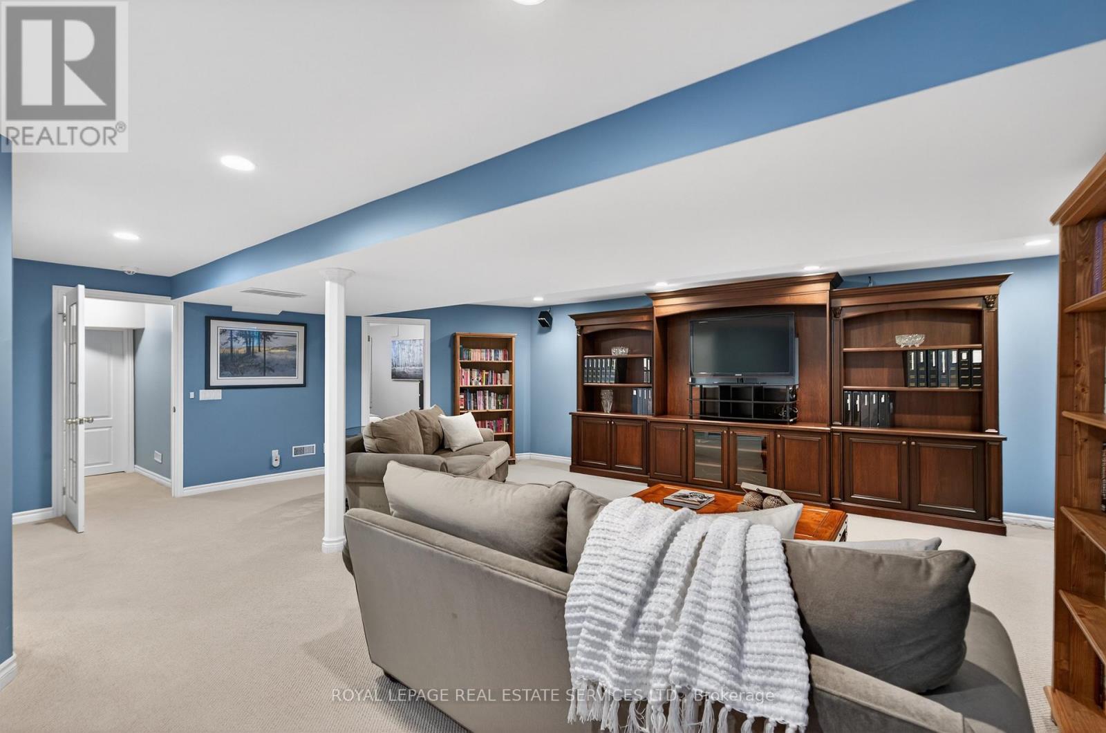 2393 Ennerdale Road, Oakville, Ontario  L6H 6N5 - Photo 38 - W12999518