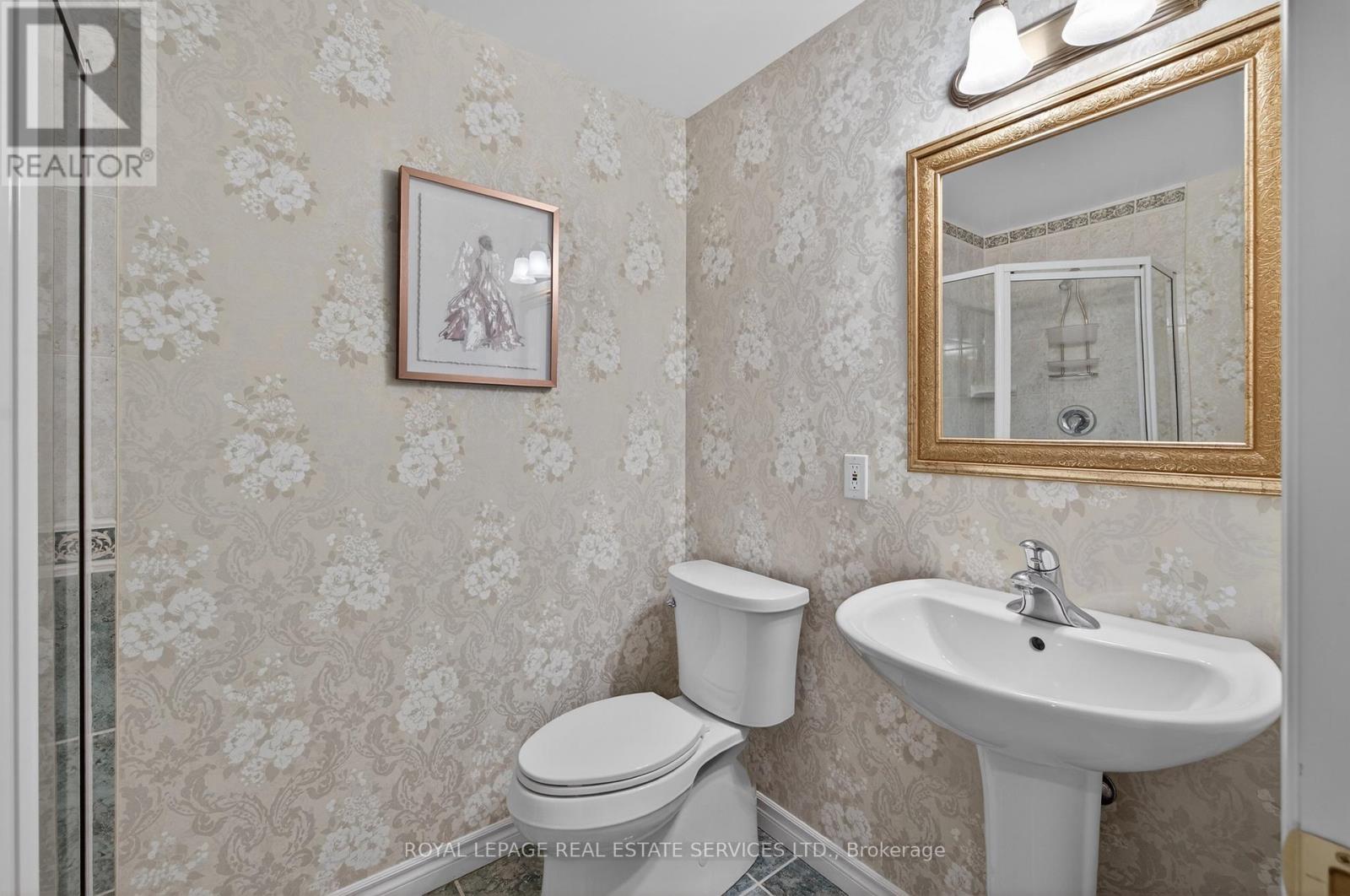 2393 Ennerdale Road, Oakville, Ontario  L6H 6N5 - Photo 41 - W12999518