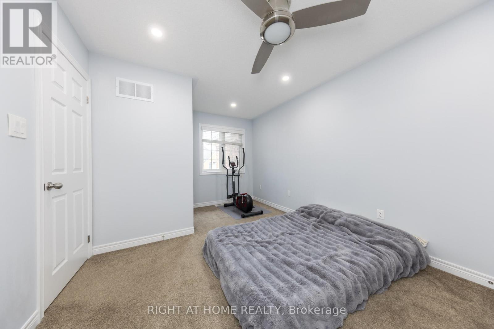 15 Munch Place, Milton, Ontario  L9T 8K6 - Photo 10 - W12999532