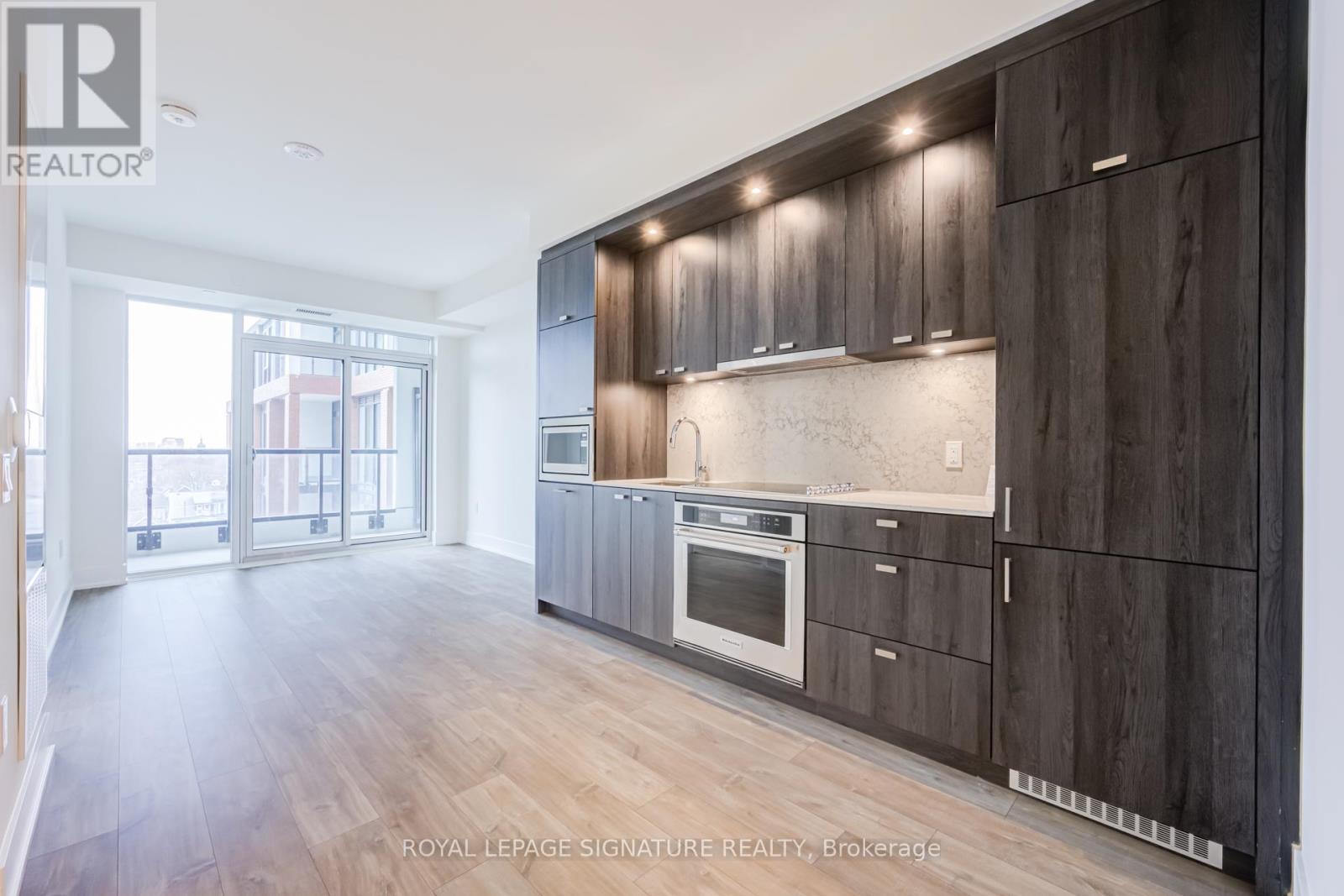 538 - 858 Dupont Street, Toronto, Ontario  M6G 0C1 - Photo 2 - W12999556