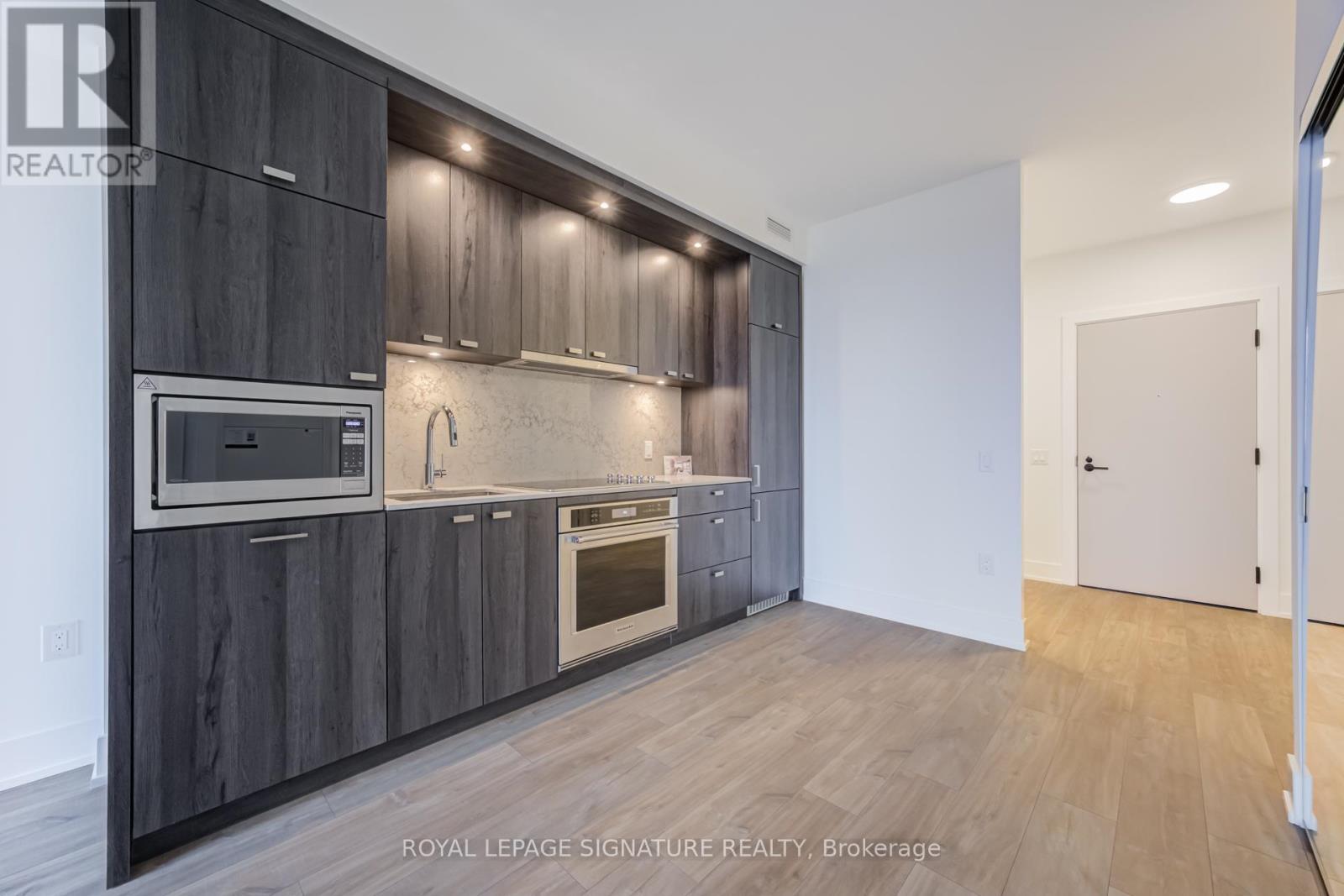 538 - 858 Dupont Street, Toronto, Ontario  M6G 0C1 - Photo 3 - W12999556