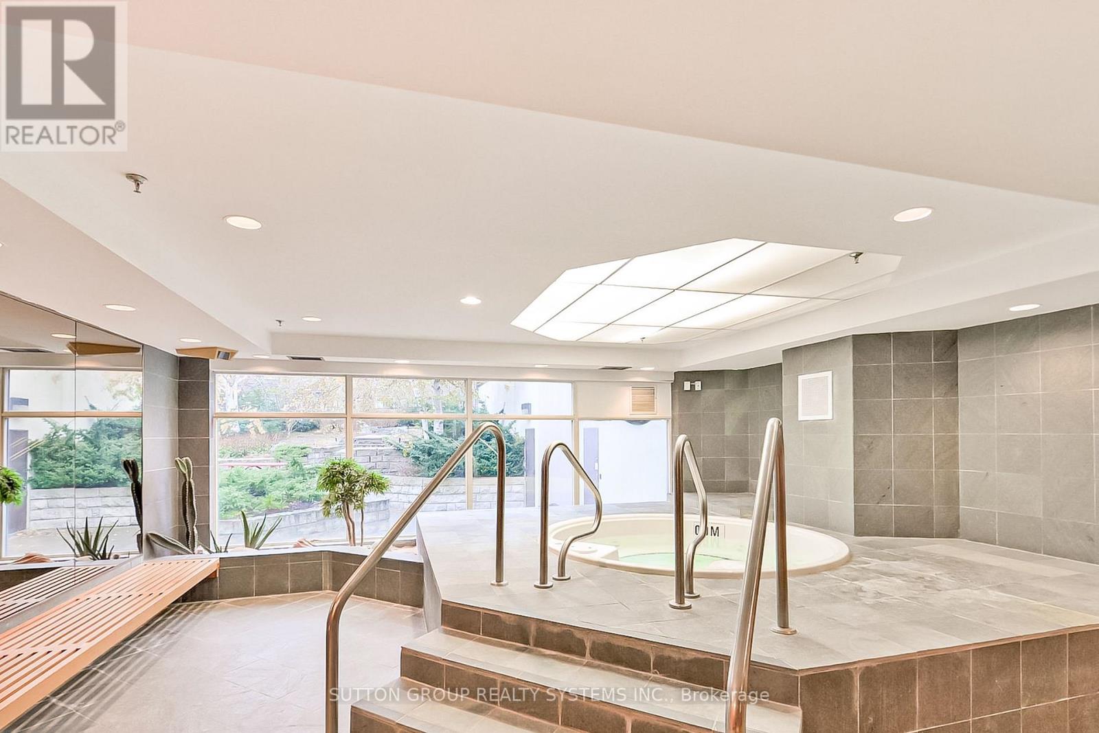 #802 - 20 Cherrytree Drive, Brampton, Ontario  L6Y 3V1 - Photo 32 - W12999564