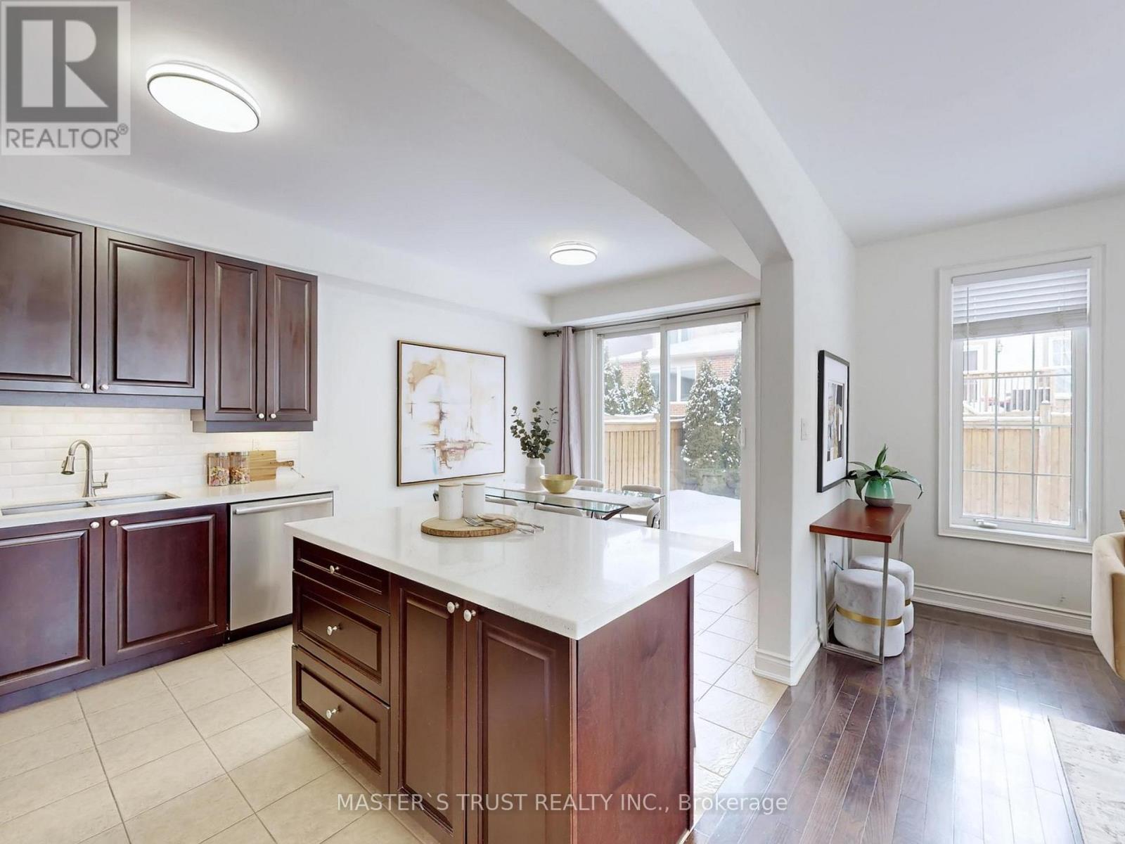 103 Higginbotham Crescent, Milton, Ontario  L9T 8A4 - Photo 12 - W12999572