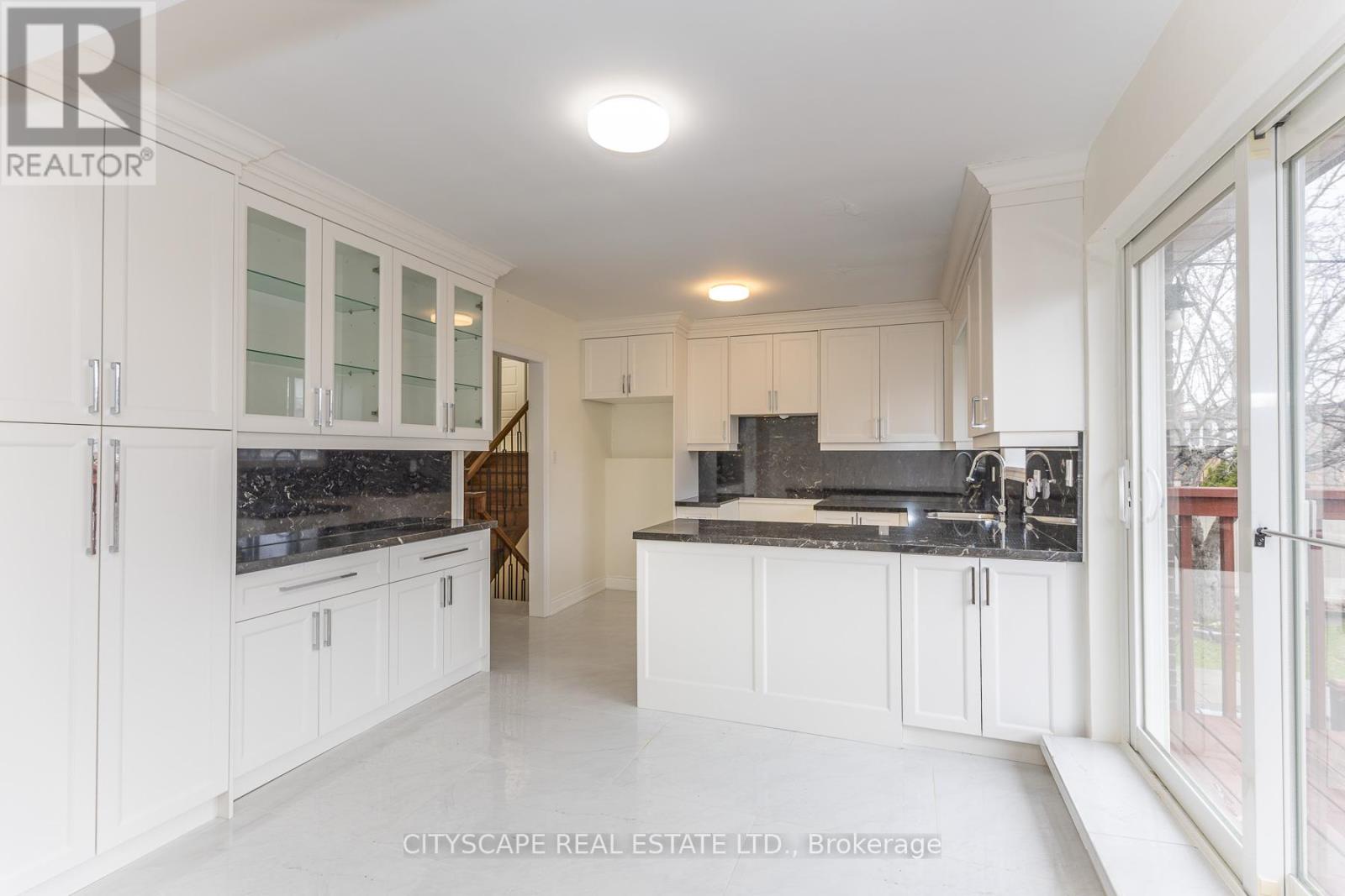 22 Sparrow Avenue, Toronto, Ontario  M6A 1L4 - Photo 13 - W12999602