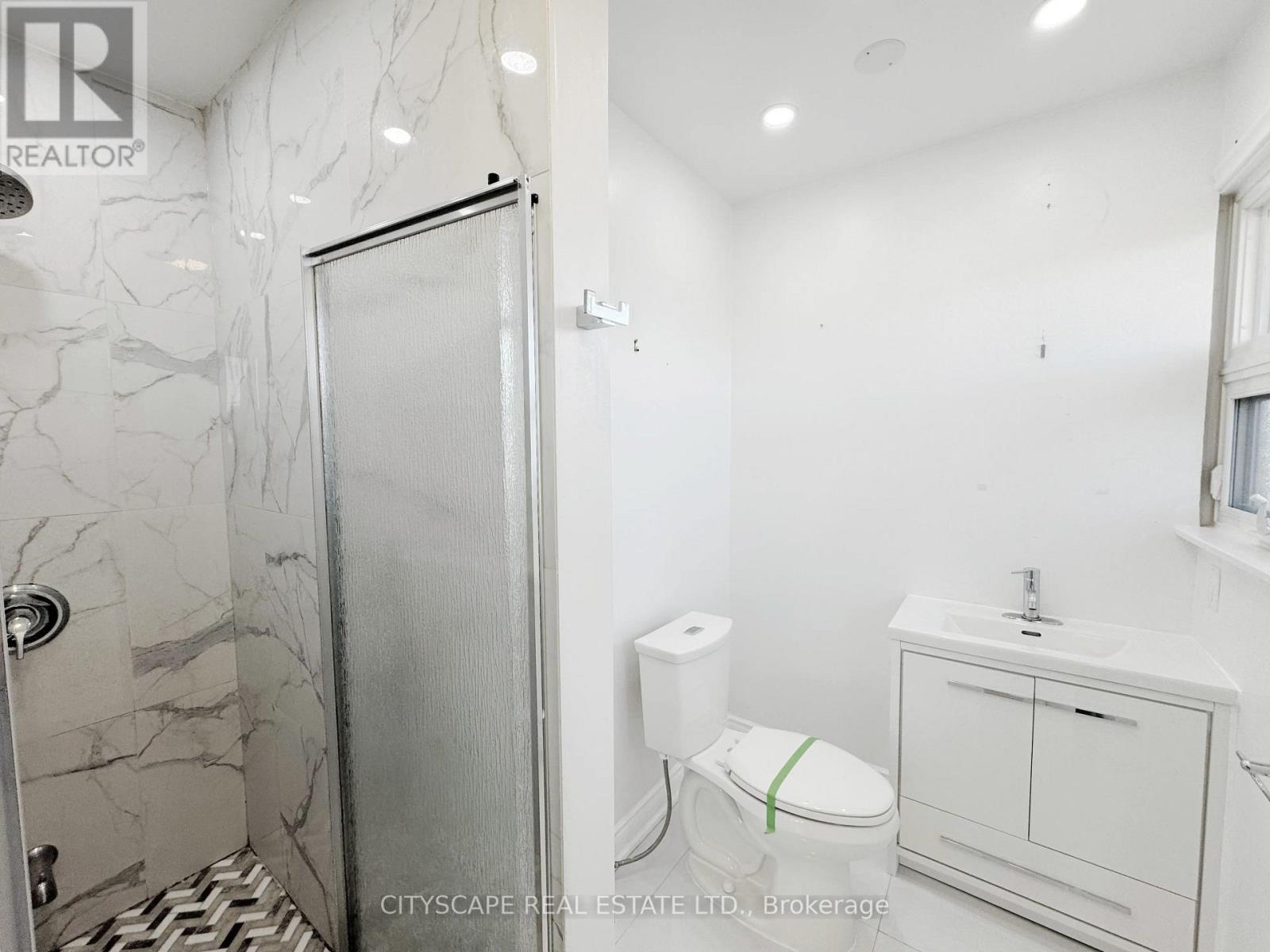 22 Sparrow Avenue, Toronto, Ontario  M6A 1L4 - Photo 19 - W12999602