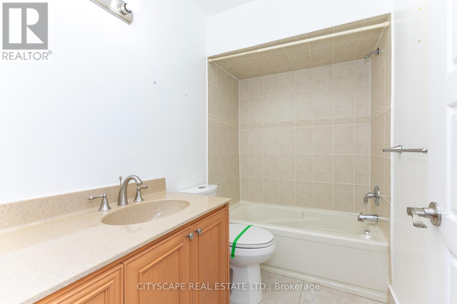 22 Sparrow Avenue, Toronto, Ontario  M6A 1L4 - Photo 24 - W12999602