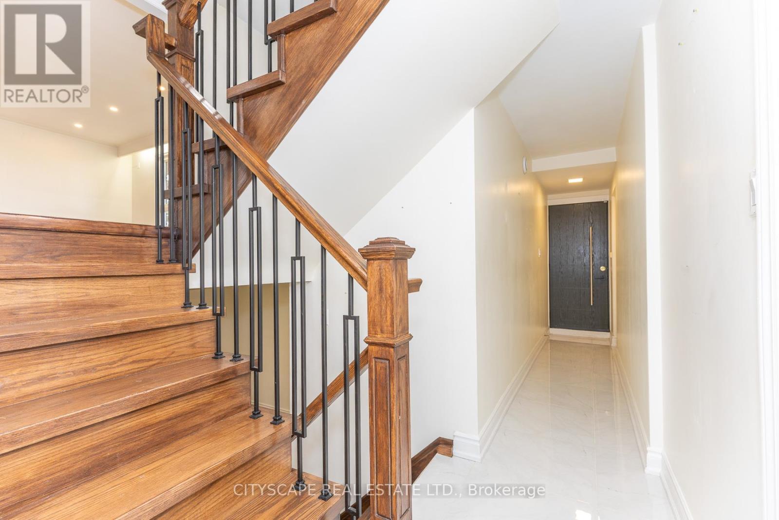 22 Sparrow Avenue, Toronto, Ontario  M6A 1L4 - Photo 26 - W12999602