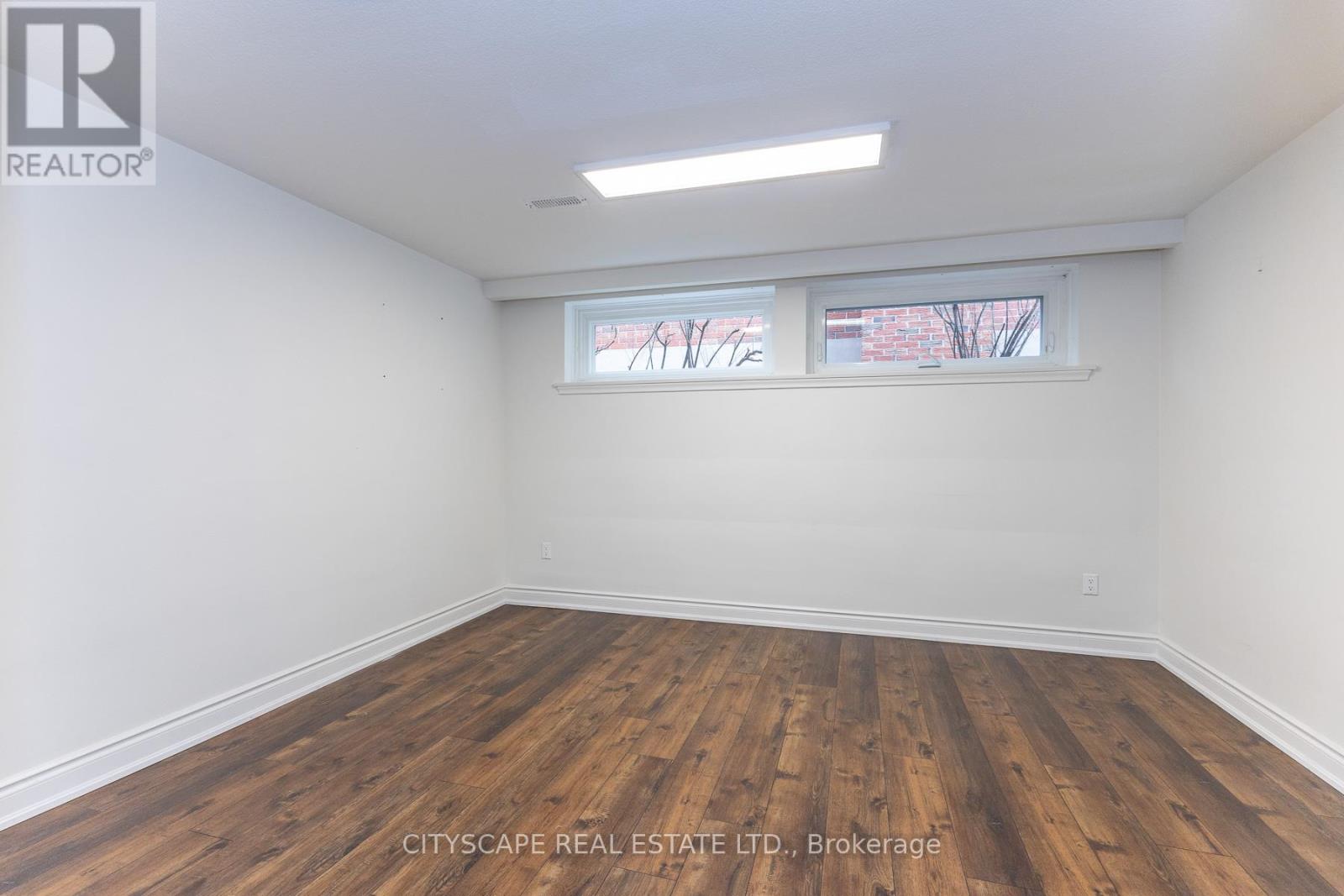 22 Sparrow Avenue, Toronto, Ontario  M6A 1L4 - Photo 32 - W12999602