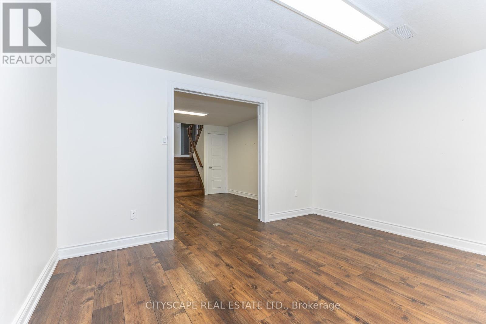 22 Sparrow Avenue, Toronto, Ontario  M6A 1L4 - Photo 33 - W12999602