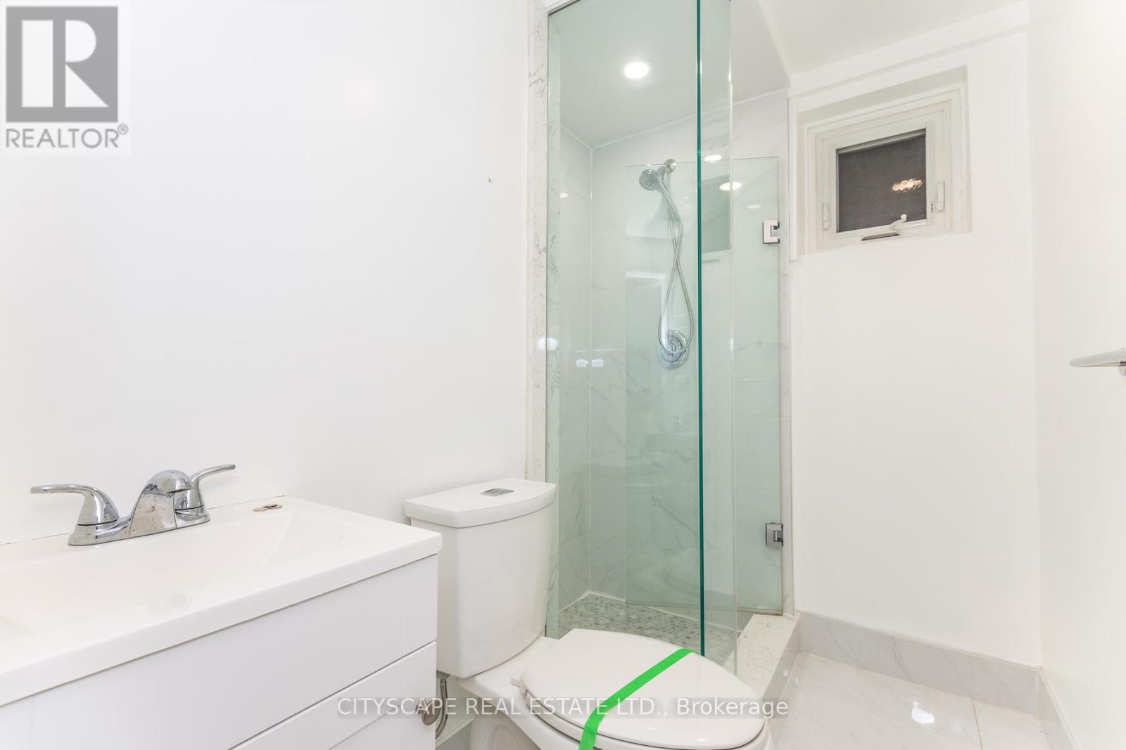 22 Sparrow Avenue, Toronto, Ontario  M6A 1L4 - Photo 37 - W12999602