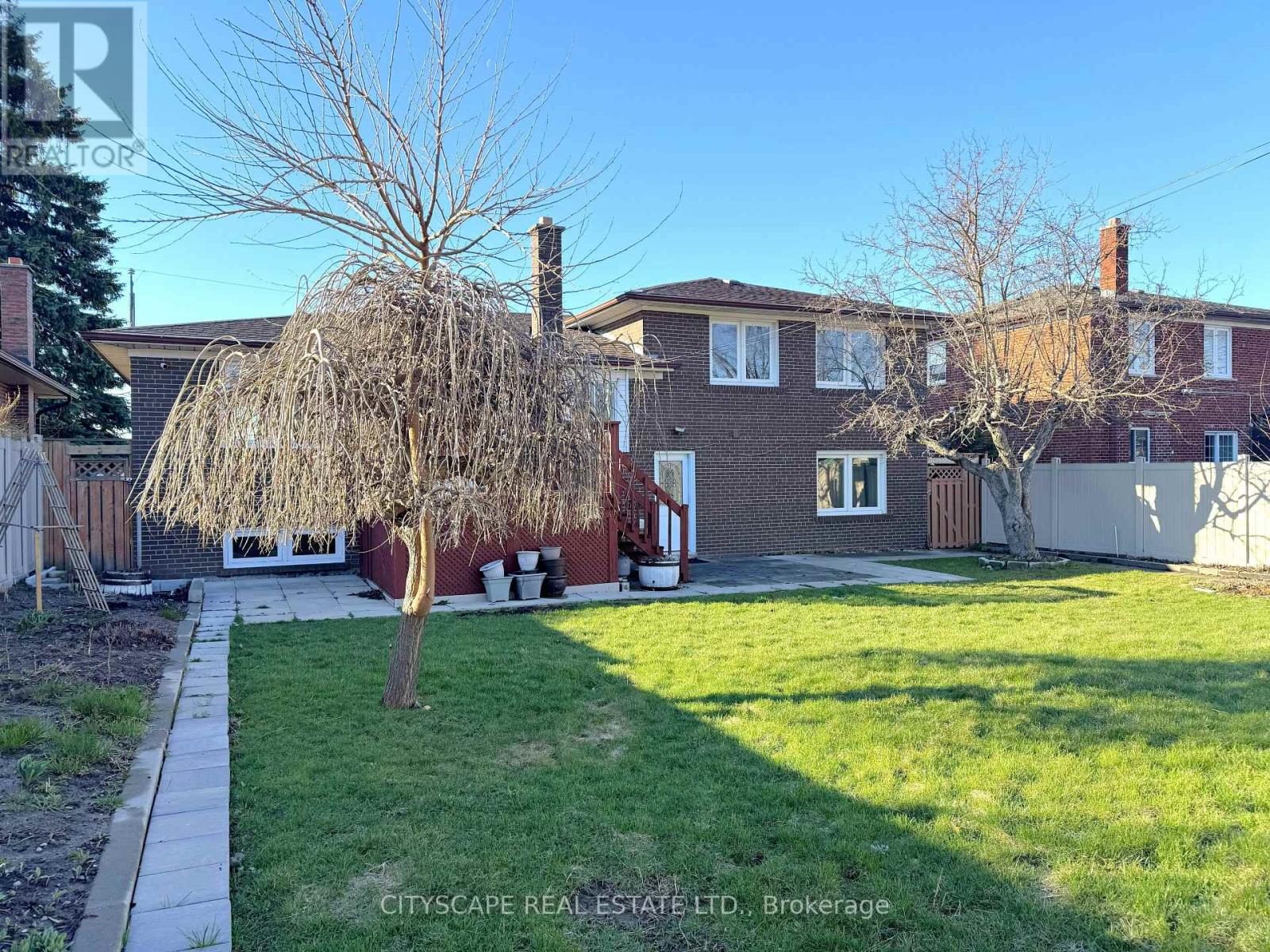 22 Sparrow Avenue, Toronto, Ontario  M6A 1L4 - Photo 44 - W12999602