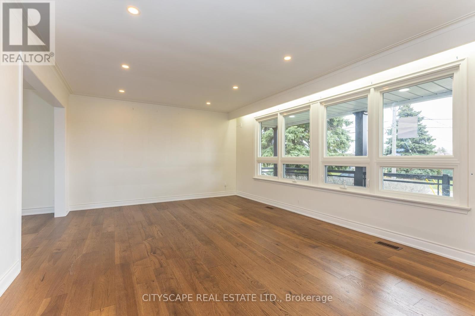 22 Sparrow Avenue, Toronto, Ontario  M6A 1L4 - Photo 8 - W12999602