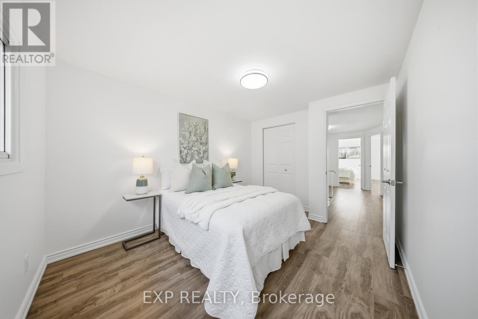 2637 Altadena Court, Mississauga, Ontario  L5K 1G1 - Photo 20 - W12999626