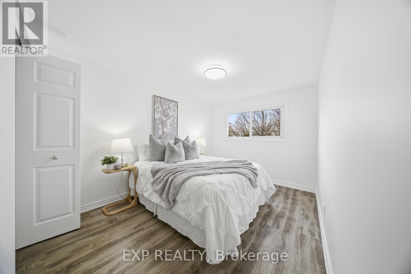 2637 Altadena Court, Mississauga, Ontario  L5K 1G1 - Photo 21 - W12999626