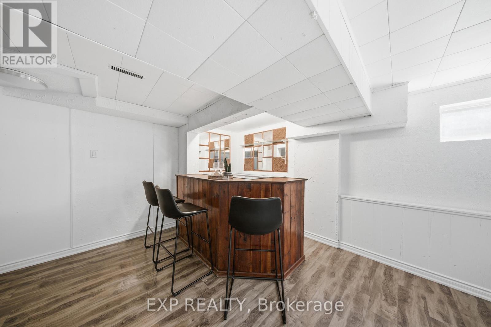 2637 Altadena Court, Mississauga, Ontario  L5K 1G1 - Photo 32 - W12999626