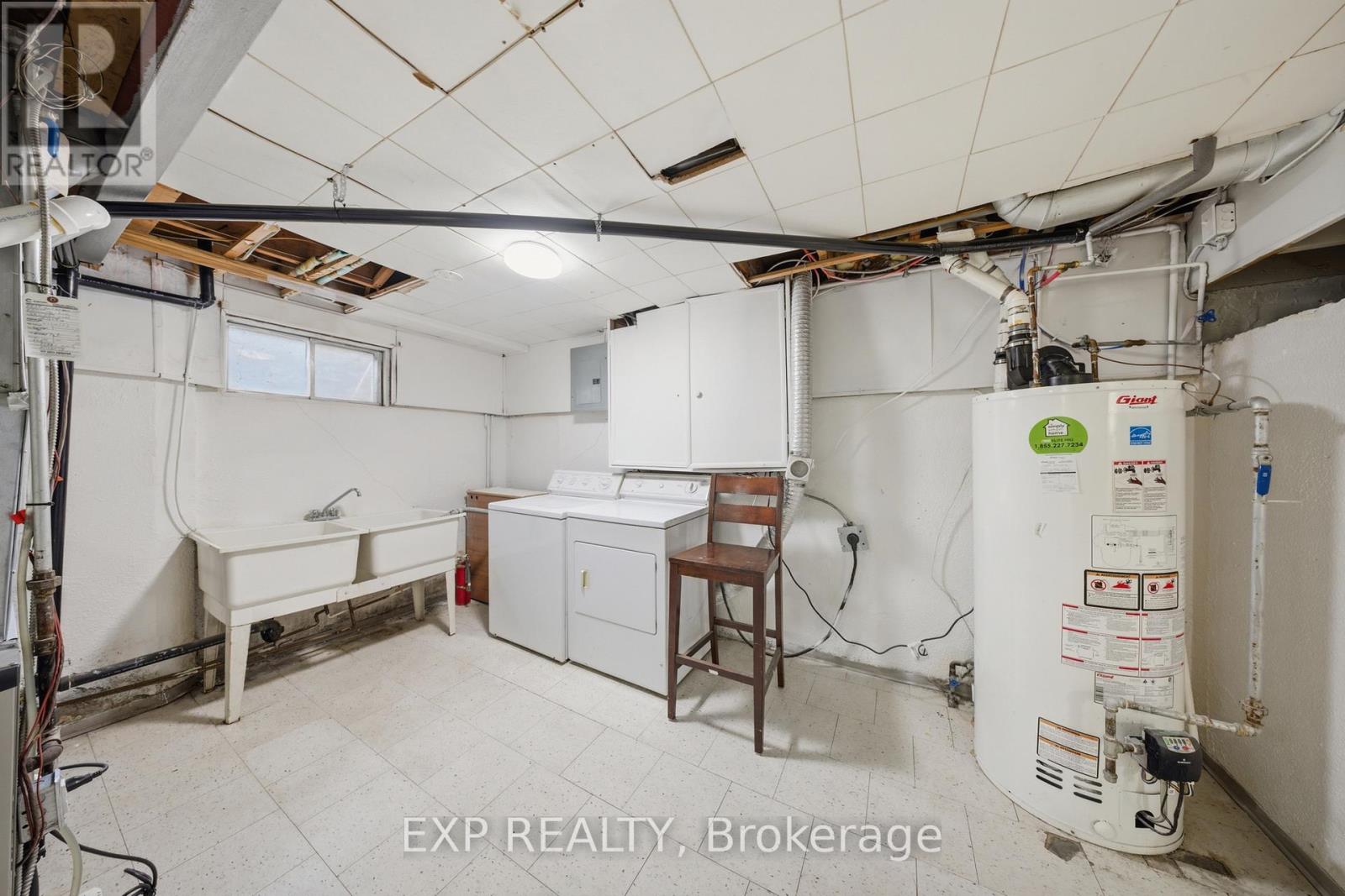 2637 Altadena Court, Mississauga, Ontario  L5K 1G1 - Photo 33 - W12999626