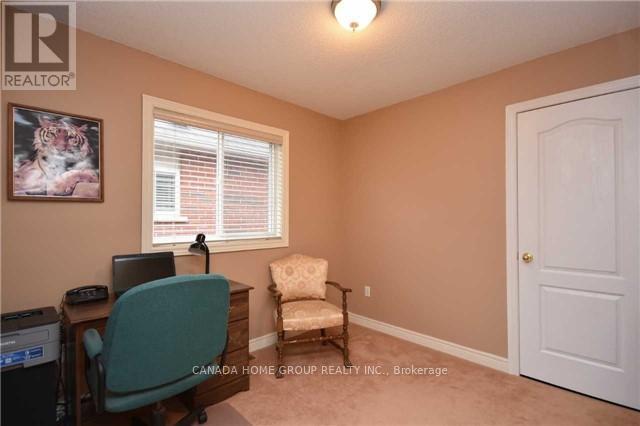 3488 Fountain Park Avenue, Mississauga, Ontario  L5M 7E5 - Photo 14 - W12999628